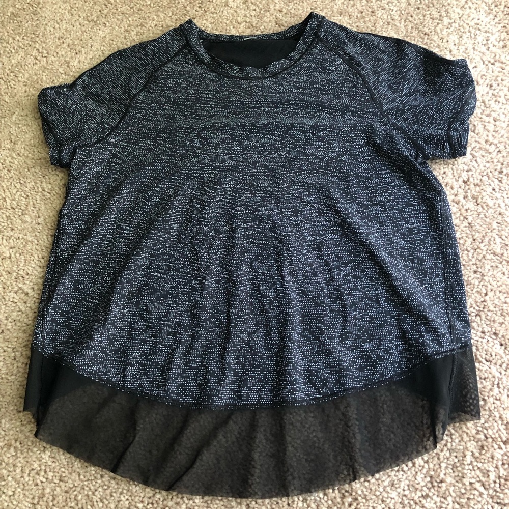 Lululemon cropped t shirt